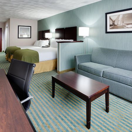 Holiday Inn Express & Suites Smithfield - Providence By Ihg Номер фото