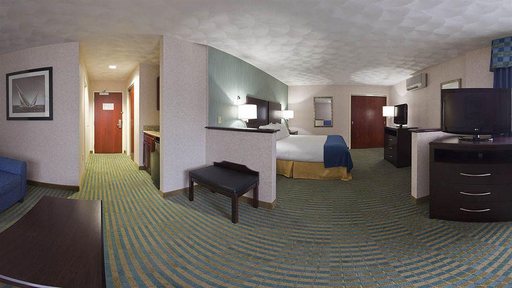 Holiday Inn Express & Suites Smithfield - Providence By Ihg Екстер'єр фото
