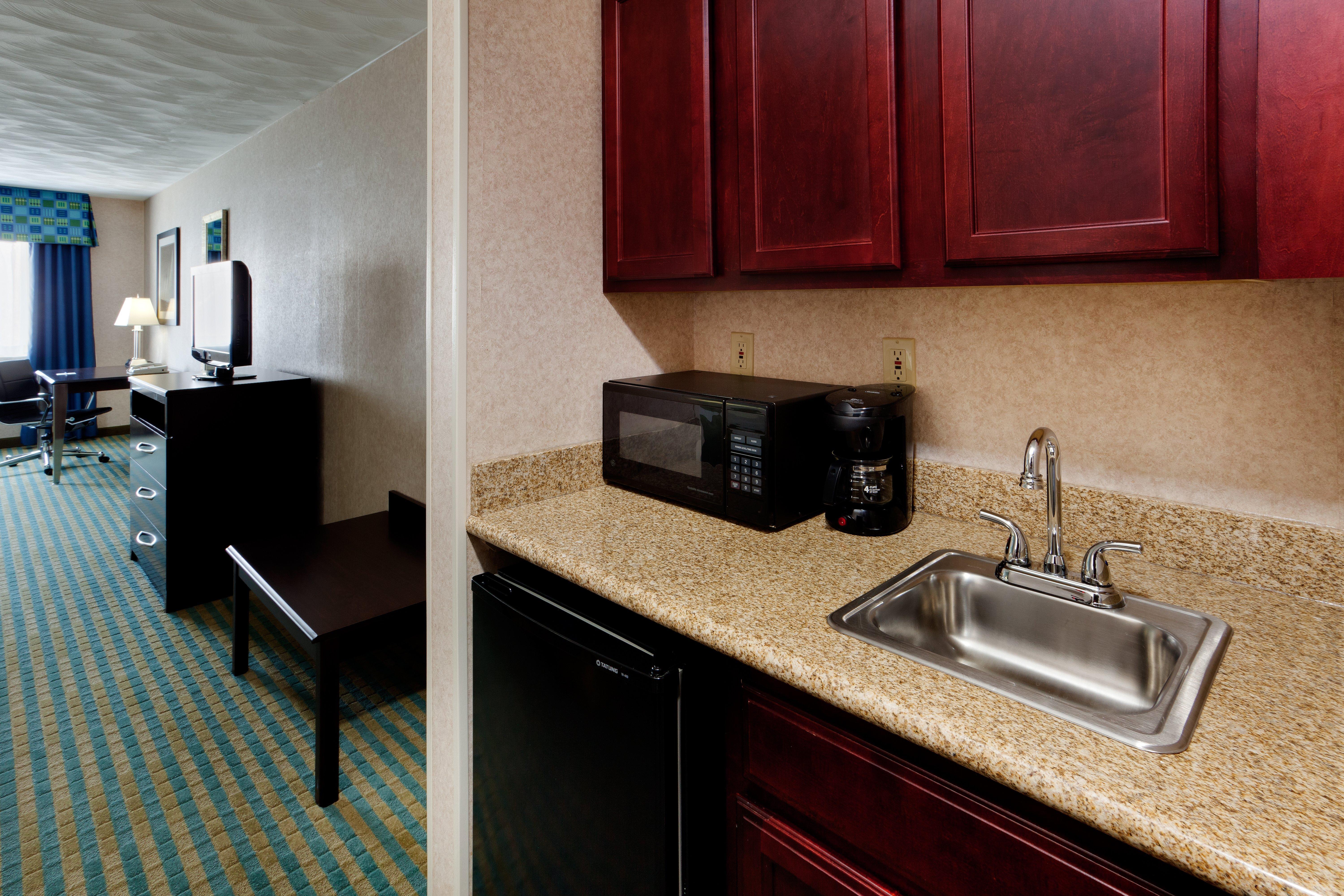 Holiday Inn Express & Suites Smithfield - Providence, An Ihg Hotel Номер фото