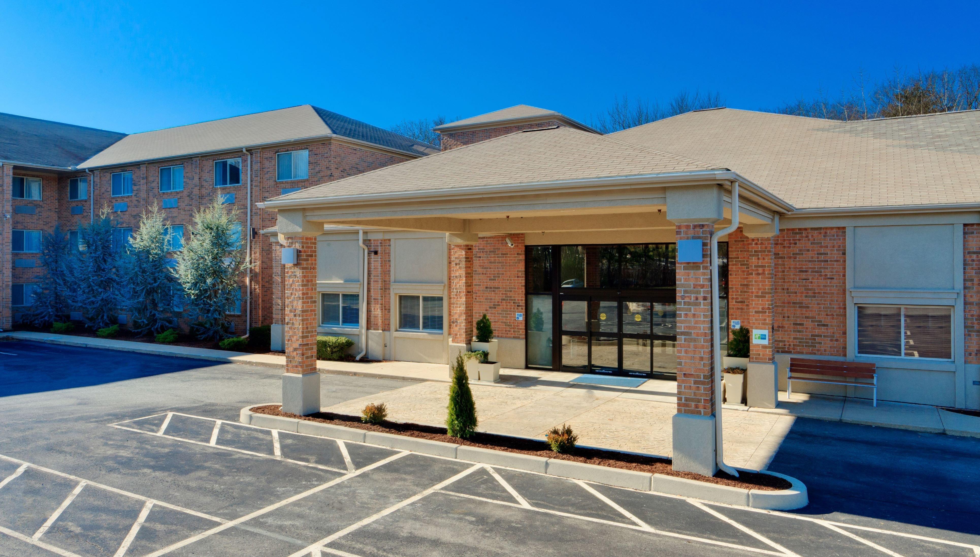 Holiday Inn Express & Suites Smithfield - Providence By Ihg Екстер'єр фото